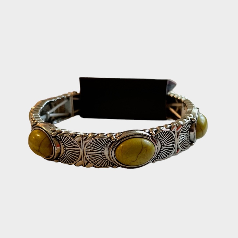 Paparazzi Green Bracelet